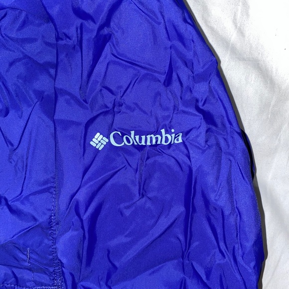 Packable Columbia Raincoat - Picture 2 of 4